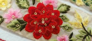 Lacets brodés floraux en polyester 100% sur mesure aux couleurs de l'été pour robes de mariée et créateurs de vêtements pour enfants - Product Image 6