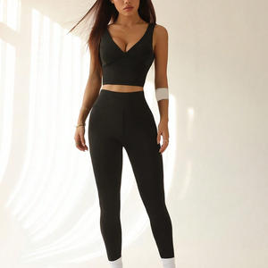 ชุดออกกำลังกายของผู้หญิงเสื้อยืดรัดรูประบายอากาศยืดหยุ่นสูงเลกกิ้งพร้อมลูกไม้ & กระดุมตกแต่งสำหรับยิมโยคะสั่งจำนวนมาก - Product Image 3