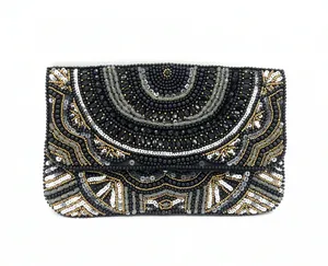 Pochette à main perlée faite à la main pour des occasions élégantes, fêtes et mariages – Pochette perlée haut de gamme pour un look chic en soirée et pour mariées - Product Image 4