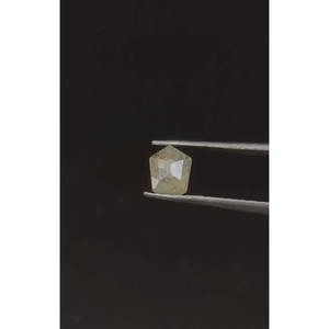 Diamante natural facetado suelto en forma de pentágono elegante de 5.3-6.5 mm, color sal y pimienta - Product Image 2