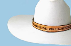 Bride usinée à la main de haute qualité en cuir Western Cowboy Hat Band 3/4X28 "avec un design indien à la fabrication en gros - Product Image 6