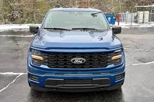 Ford F-150 XL 4x4 2024, poco usado, de gran valor, motor Coyote V8, supercargador Whipple, tracción en las cuatro ruedas, azul metálico Atlas - Product Image 6