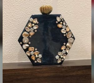 Embrayages en pierre de résine de style pour femmes sac à main étanche à fermeture à glissière avec décoration de bouton et chaînes - Product Image 4