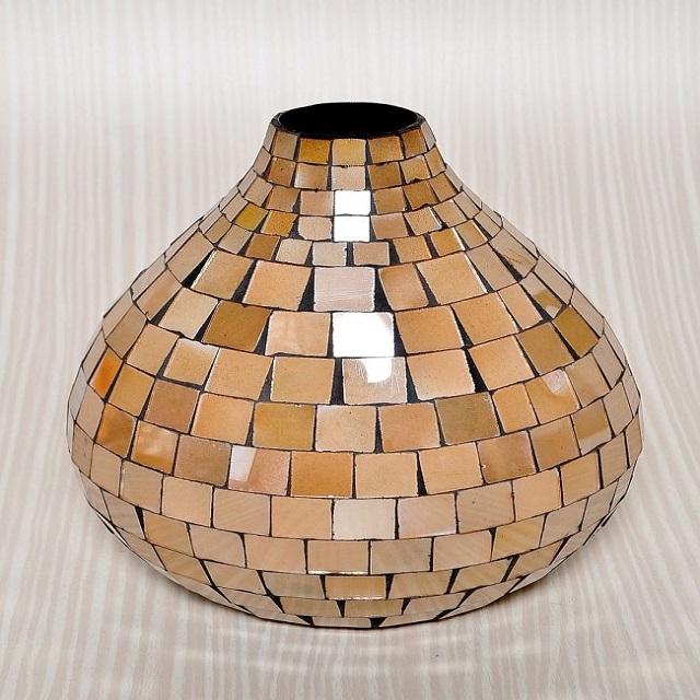 สีชมพูอ่อน