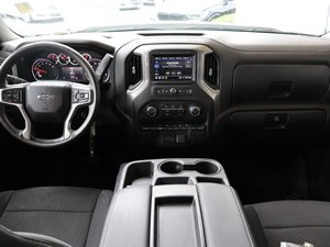 Chevrolet Silverado 1500 LTD Custom Trail Boss 2022 Usada en Buen Estado - Product Image 5