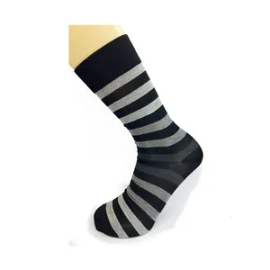 Elegant Design Highest Quality Solid Pattern Type Mercerized Men's Running Cotton Socks at Reasonable Price