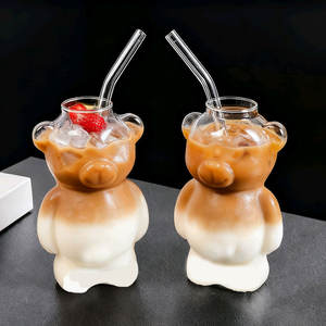 كوب زجاجي مخصص على شكل دب للقهوة، مصنوع من زجاج البوروسيليكات عالي المقاومة للحرارة، يدوي الصنع، شفاف وجذاب، مع قش للشرب - Product Image 1