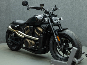 1HD1ZC418MB313918 2021 RH1250S Sportster S Cruiser รถจักรยานยนต์ครุยเซอร์สำหรับงานหนัก ระดับหรูหรา สำหรับอุตสาหกรรม  ระบบเบรก ABS ประสิทธิภาพสูง สำหรับการขับขี่บนถนน  OEM รับประกัน 3 ปี - Product Image 2