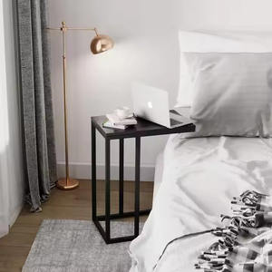 Mesa auxiliar con base metálica superior de mármol - Product Image 5