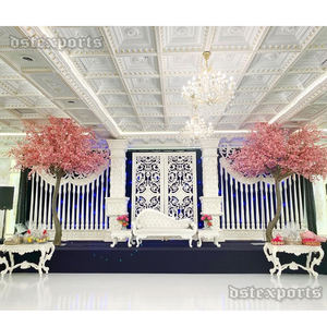 Configuración de boda con tema victoriano blanco por DST Exports Gran escenario de recepción de boda con paneles tallados Escenario de boda blanco de lujo - Product Image 1