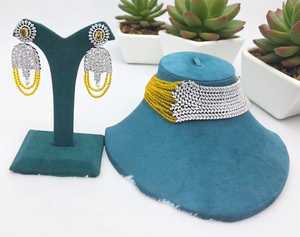 Conjunto elegante de collar y pendientes de diseñador para mujer, joyería de latón de Zirconia cúbica brillante para ropa de fiesta nupcial - Product Image 3