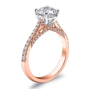 纸牌真正的天然钻石0.70 Ct订婚戒指与侧钻石独家报价价格