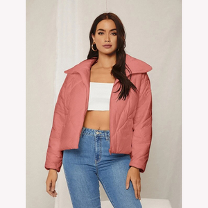 Veste d'hiver bouffante pour femmes de haute qualité respirante chaude Logo personnalisé motif solide tissé fermeture à glissière prix de gros pas cher - Product Image 1