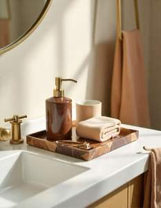 Juego de Baño Minimalista de Cinco Piezas de Resina, Fácil de Limpiar - Product Image 3