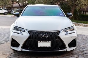 Lexus GS F 2020 d'occasion en excellent état, 16 900 milles, V8 de 467 ch, intérieur rouge circuit, appartenant à un propriétaire du Texas - Product Image 1