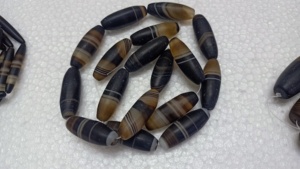 Cuentas de ágata sulemani hechas a medida, hechas de piedras de ágata, ideales para diseñadores de joyería nativa y tribal - Product Image 4