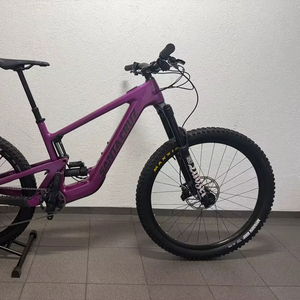 Vélo de montagne électrique haute performance Santa Cruz SL 1 C MX taille L 410 2024-2025 prêt à être expédié dans le monde entier - Product Image 1