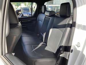 TOYOTA HILUX - Product Image 4