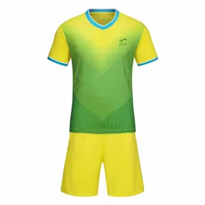 파키스탄 만든 2023 남자 축구 유니폼 팀 셔츠와 반바지 최신 디자인 맞춤형 인쇄 축구 유니폼