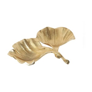 Bandeja de metal de color cromado con diseño premium Material de alta calidad Bandeja de servicio de metal envejecido nuevo de alta calidad 25x13 Cm - Product Image 3