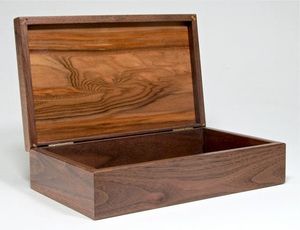Boîte à bijoux en bois de luxe, gravure vintage, doublure en velours |   Boîte de rangement multifonctionnelle artisanale pour salon et salle de bain - Product Image 2