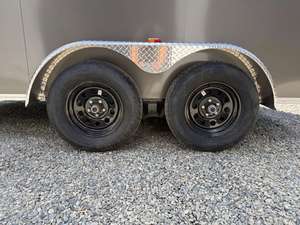 Nuevo Remolque de Carga Cerrado 6x12, Remolque Utilitario de Doble Eje, Remolque de Transporte Comercial para Negocios de Entrega - Product Image 6