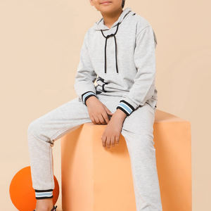 Nouvel ensemble de survêtement sportif automne-hiver 2026 – Tenue de sport tendance et pantalon de jogging pour garçons et enfants - Product Image 2