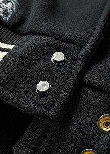 Veste de Baseball en Cuir avec Manches en Laine Personnalisée de Haute Qualité avec Broderie en Chenille Vêtements pour Hommes Vestes Universitaires - Product Image 3