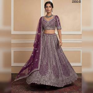 Lehenga Choli Traditionnel Tendance pour Femmes Indiennes, Broderie de Paillettes et de Fils, Séchage Rapide, Idéal pour Mariages et Fêtes - Product Image 1