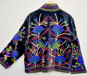 Veste en velours brodée à la main avec un motif floral, style décontracté, idéale pour les soirées ou un usage quotidien - Product Image 5