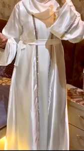 Accessoire vestimentaire musulman traditionnel pour femmes Abayas élégantes et modestes brodées à la main - Product Image 3