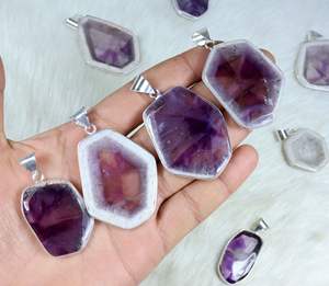 เครื่องประดับชิ้นแอเมทิสต์สเตอร์เงินแท้พร้อมสร้อยคอหนามเตย - Product Image 1