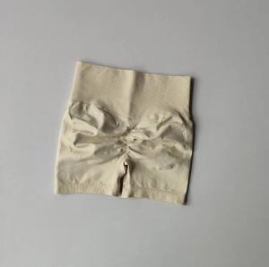 Pantalones cortos de Yoga para entrenamiento de talla grande con Control de barriga de cintura alta para mujer - Product Image 3