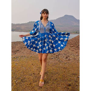 เดรสผ้าฝ้ายยั่งยืนสำหรับผู้หญิง Audrey รุ่นมีดีเทลเว้าช่วงเอว - Product Image 4