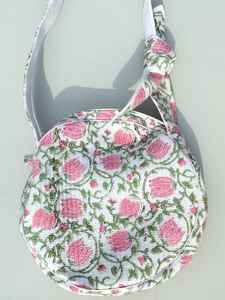 Elegante Estuche Cosmético Bohemio de Algodón Estampado a Mano para Dispositivos con Función de Maquillaje - Product Image 4