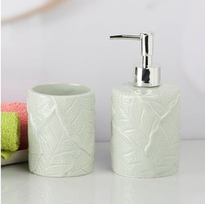 Ensemble de décoration de salle de bain en résine blanche 2 pièces de haute qualité Premium Home Restaurant Hotel Collections Hot Selling - Product Image 4