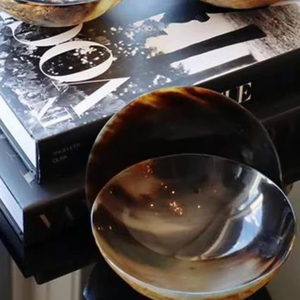 Tazón para Servir Inspirado en Cuerno de Búfalo, Tazones Pulidos Más Vendidos para Colección del Hogar y Fiestas, Tazones de Cuerno - Product Image 1