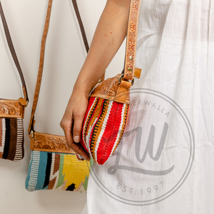 Nuevo y elegante bolso de mano de cuero con herramientas marrón Vintage, monederos acolchados para una sola mujer, bolso de mano con patrón de herramientas azteca único - Product Image 3