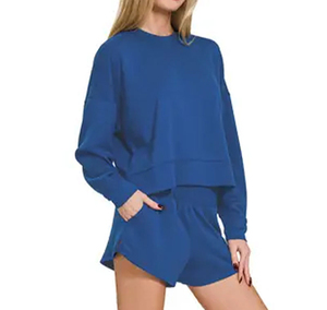 2025 nouveauté sweat-shirt personnalisé et short 2 pièces ensemble pour femmes Style décontracté manches longues grande taille au-dessus du genou solide - Product Image 5