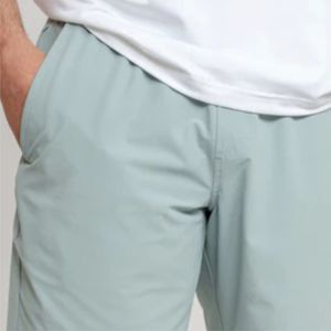 Pantalones cortos transpirables de algodón 100% para hombre, cintura elástica cómoda, característica de secado rápido, patrón sólido, el mejor suministro a granel de fabricación - Product Image 2