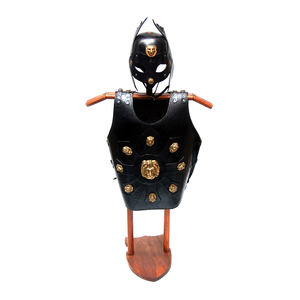 Produits les plus vendus de veste d'armure en cuir avec casque Produit décoratif antique à vendre au prix le moins cher prêt à expédier - Product Image 4