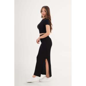 Jupe moulante noire en tricot tendance avec fente latérale pour la vente en gros - Product Image 3