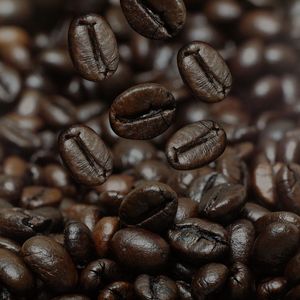 HANCOFFEE Nouvelle Récolte Café en Grains Torréfaction Moyenne Mélange d'Arabica et de Robusta Conditionné en Sac en Vrac 60kg/Sac PP - Product Image 1