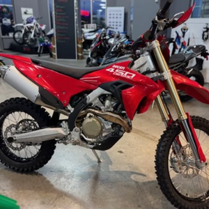 2026 Meilleure vente aux enchères commerciale Desmo450 449.6cc 63.5hp 9,400rpm Prêt à être expédié - Product Image 1