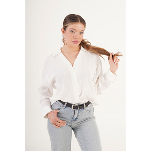 Chemisier élégant blanc à col en V drapé en viscose et nylon mélangé LUSTRIN pour femme, idéal pour le bureau et le quotidien, disponible en gros - Product Image 2