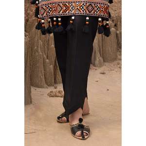 Traje de 3 Piezas para Mujer, Sin Costuras, Estampado y Bordado, Modelo CL-52540 - Product Image 1