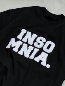 OEM ODM เสื้อยืดโอเวอร์ไซส์สำหรับผู้ชายพิมพ์ลายและปักได้ตามต้องการพร้อมทรงบ็อกซี่และทรงโอเวอร์ไซส์ - Product Image 2