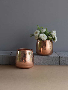 AK laiton nouveau Design Pots de fleurs en métal décoration de maison et de jardin jardinière avec conception martelée meilleure qualité au meilleur prix - Product Image 5