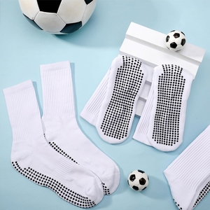 Chaussettes d'athlétisme pour hommes OEM Compression personnalisée Séchage rapide Respirant Anti-bactérien Anti-Slip Entraînement quotidien Équipes sportives - Product Image 5