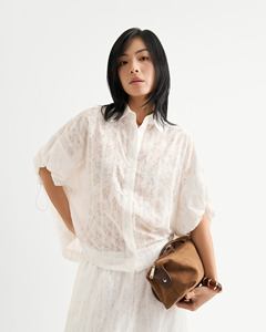 Chemise décontractée pour femme de haute qualité en coton et polyester respirant, anti-froissement, à manches courtes, couleur unie, col rabattu, coupe ample, manches larges - Product Image 1
